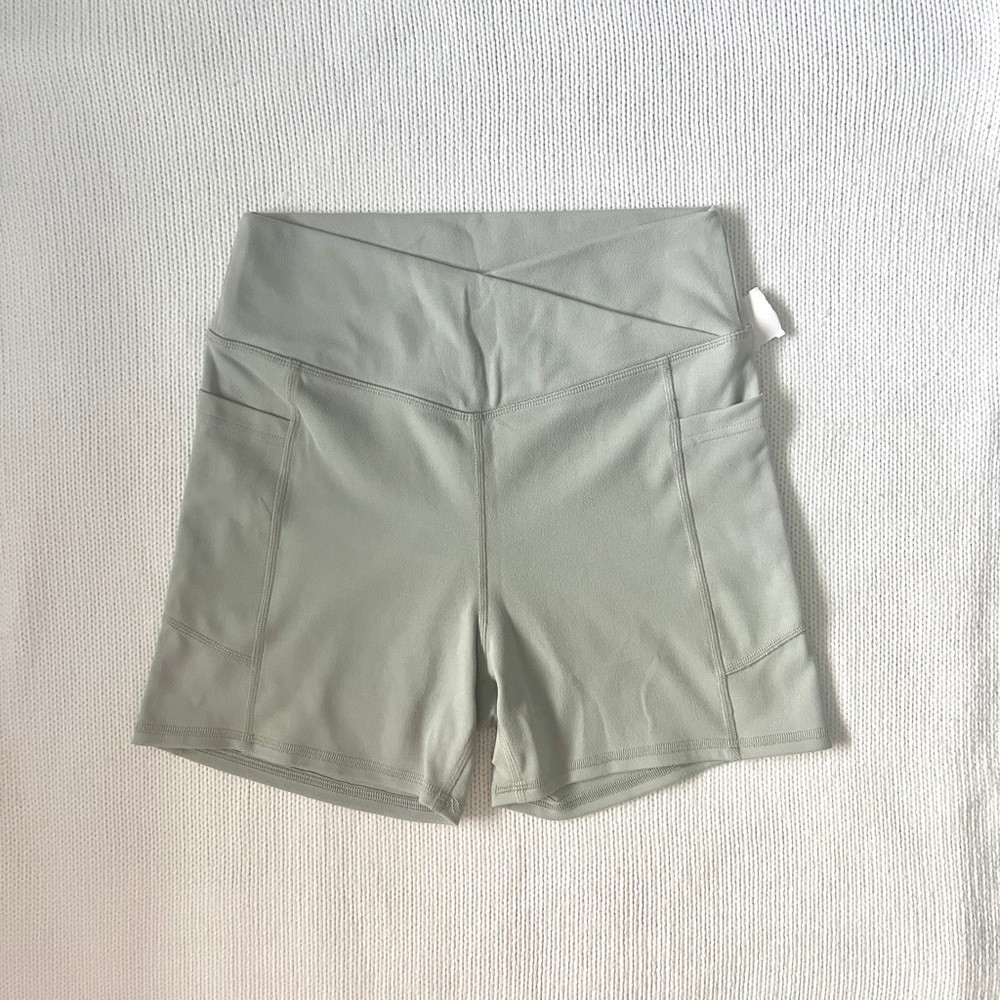 Gilly Hicks V Waist Biker Shorts